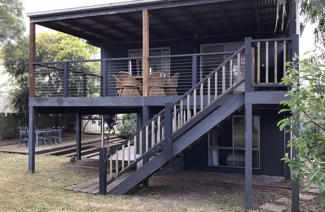 Blue Fin Inverloch - Linen and Pet Friendly