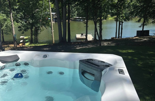 Blue Heron Guest House on Lake Harding