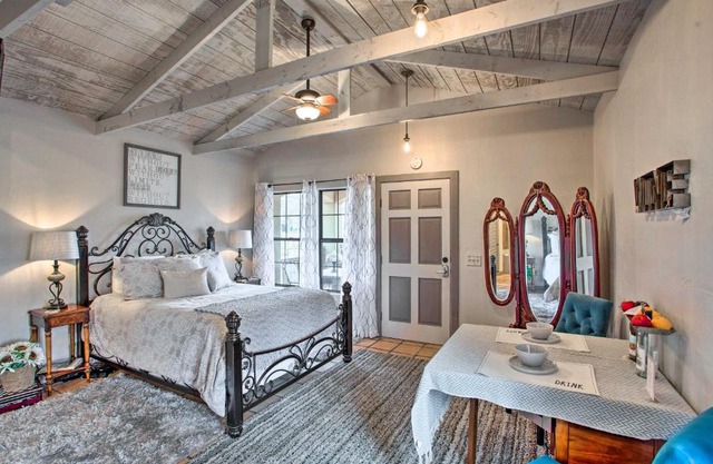 Blue Jay Cottage - Pittsburg Studio on Winery!
