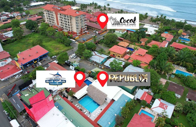 BLUE MARLIN 1 - 10 BEDROOM PRIVATE RESORT - NEXT TO COCAL CASINO
