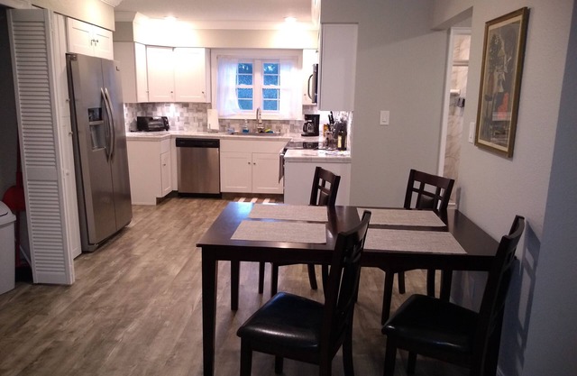 Blue Moon Vacation Rentals Centre-ville Clayton