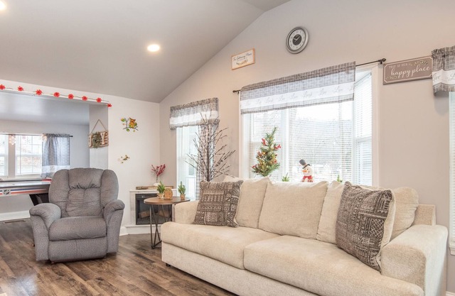 Cheerful 3 Bedroom Bungalow