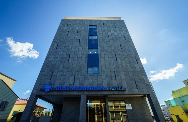Blue Mountain Hotel