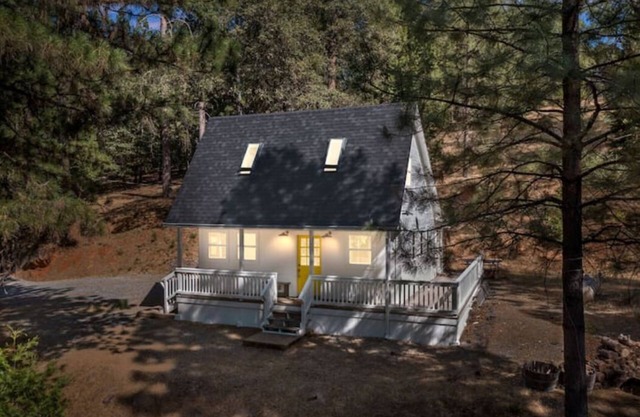 Blue Mountain Loft - A Unique Jewel In The Trees