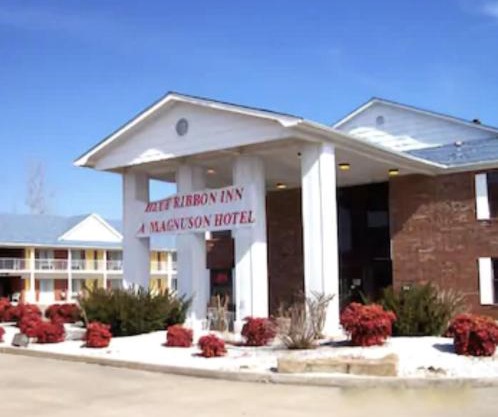 Blue Ribbon Inn and Suites