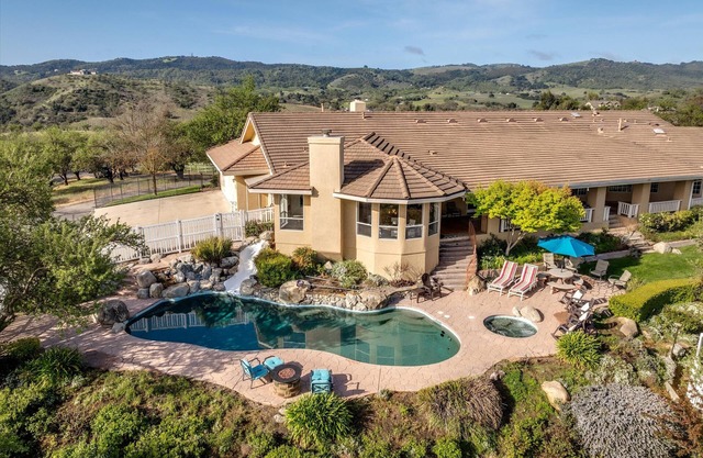 Blue Sage Estate, wine country living in Paso Robles