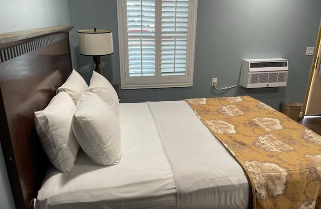 Blue Seal Inn
