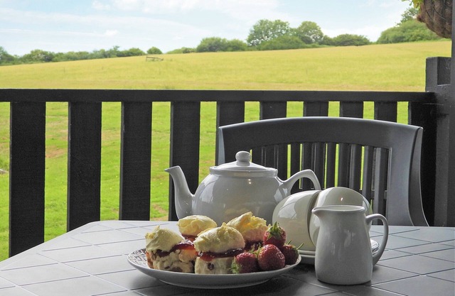 Bluebell Lodge - UK13449