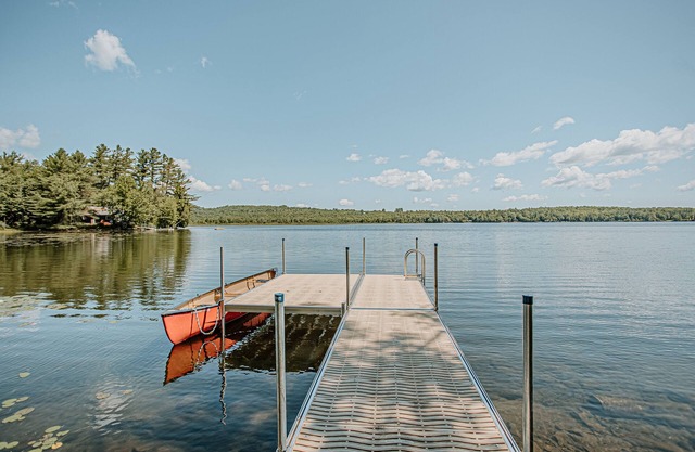Private & Modern 4 Bedroom Lake Retreat on Wilson Lake with Plentiful Amenities