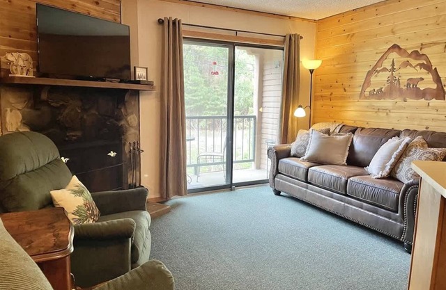 Condo Canyon Creek n ° 228 - Cabines confortables Real Estate, LLC.