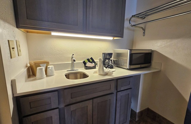Bluegrass Extended Stay Hotel