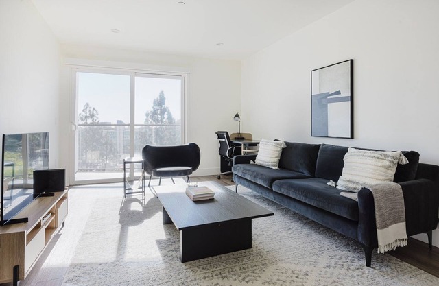 Blueground | Brentwood, rooftop & AC, near UCLA