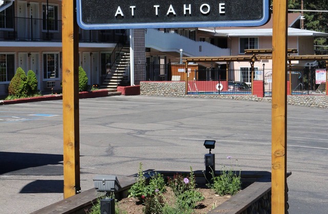 Bluelake Inn at Tahoe