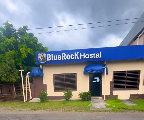 BlueRock Hostal