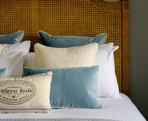 Bluestone Cottage - Character & Class