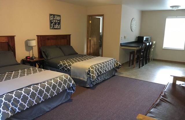 Bluff View Inn & Resort
