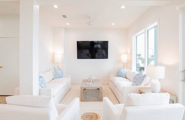 Bluffs 7 | NEW! Private pool! 10 Steps to beach boardwalk!