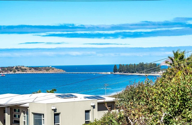 Bluffview B&B - Luxury Oceanviews - Wi-Fi