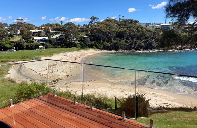 Absolute Beach Front in Malua Bay - Blutique
