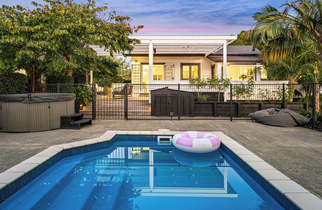 Board and Batten - Matakana Holiday Home