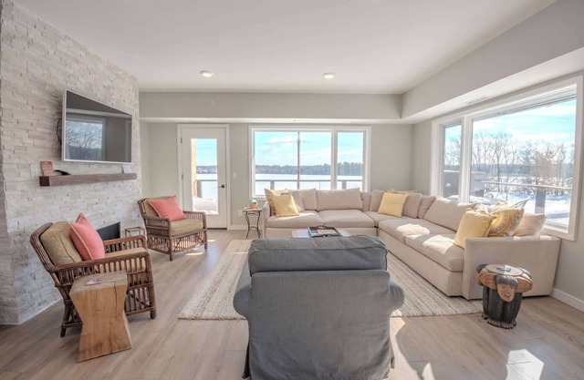Boardman Ridge Penthouse Close to Town