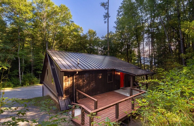 Boggs Hollow retreat in a Smoky Mountain Equestrian Community