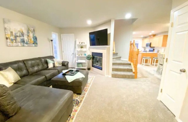 Boise Avenue Getaway, Parking for 2, yard, 3BD/3B!