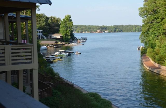 BOLTON COVE: 10 Cricket Ln. Piscine, plage, aire de jeux, location de bateaux - 3 maisons disponibles