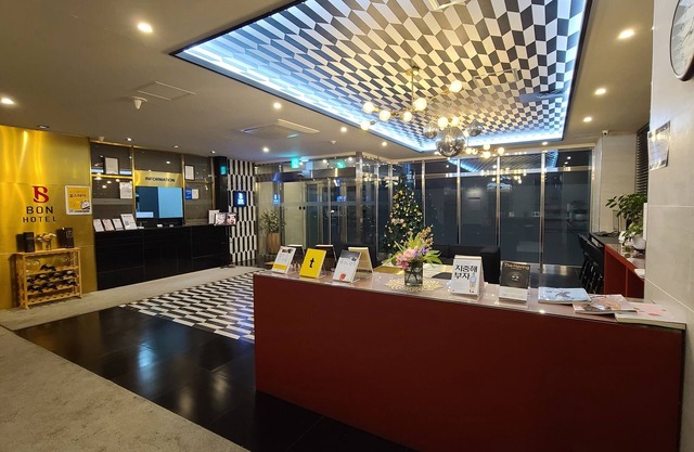 BON Hotel