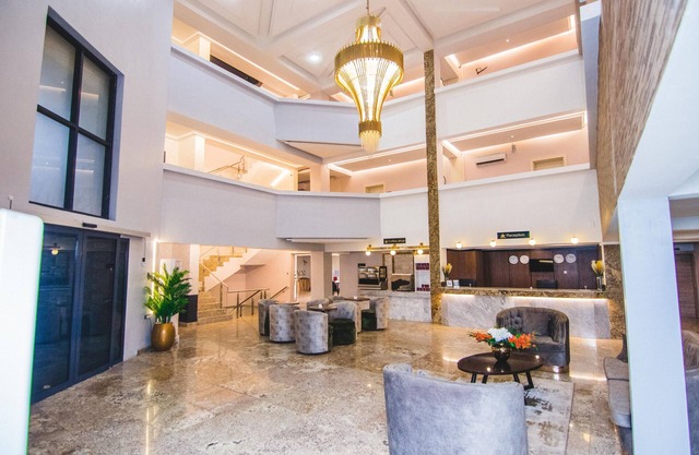 BON HOTEL PLATINUM
