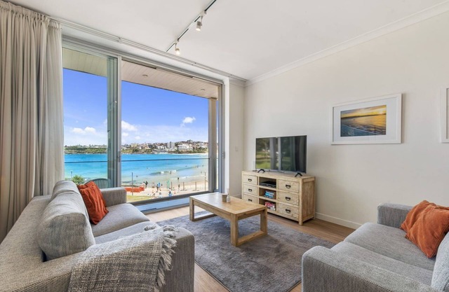 Bondi Heaven Beachfront Apartment