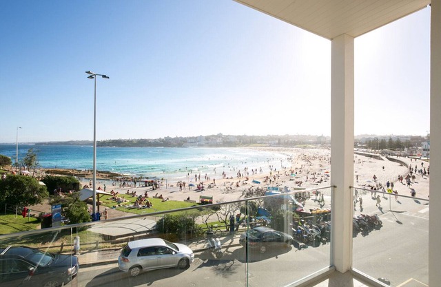Bondi Vista Beachfront Apartment