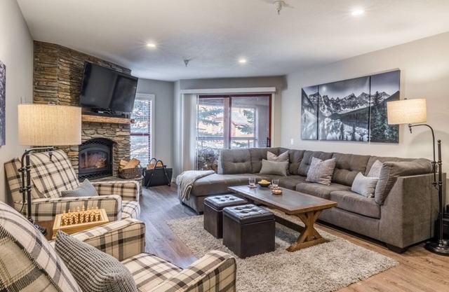 Book a Summer Stay Today! Townhome with Dual Primary Suites and Pool Access