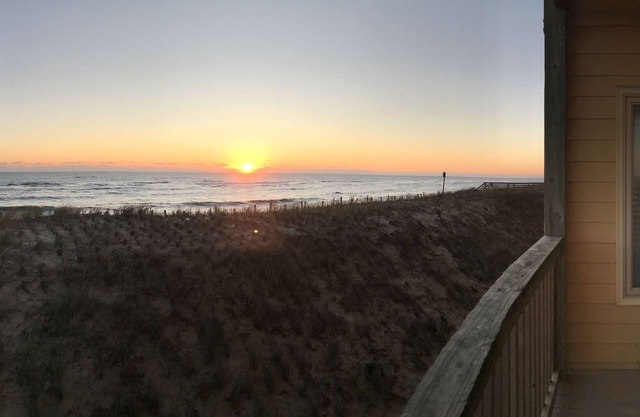 Condo Oceanfront avec 2 lits King!