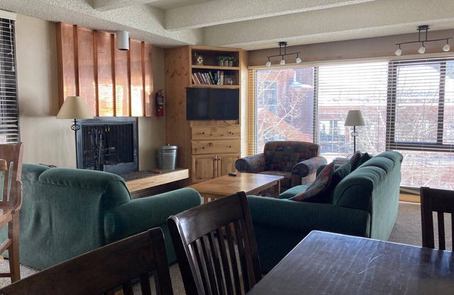 Réservez maintenant pour l'été 2019 et la prochaine saison de ski - Condo idéal pour les familles!