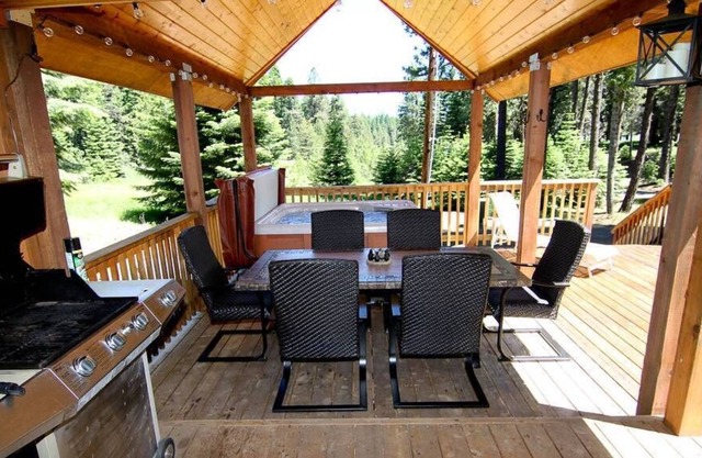 # 33 The Cabins at Hyatt Lake - 6 personnes - Jacuzzi