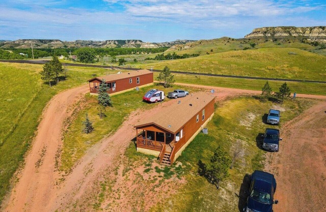 Medora - Bottes Badlands Cabin 3 2 BR 1B