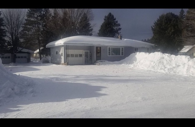 Bottland Rental accès direct aux sentiers de motoneige / UTV à 1 pâté de maisons du lac Gogebic
