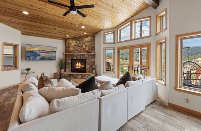 Boulder Bay Chalet Lakefront