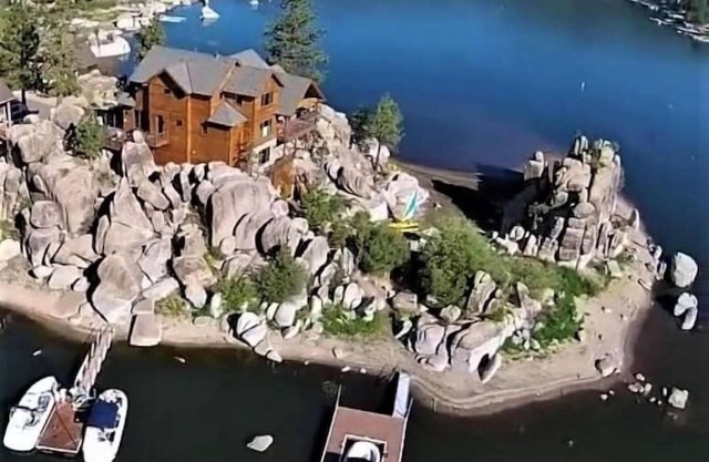 BOULDER COVE, Luxury Lakefront Estate