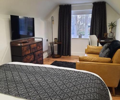 Boundary House Studio, Moulton