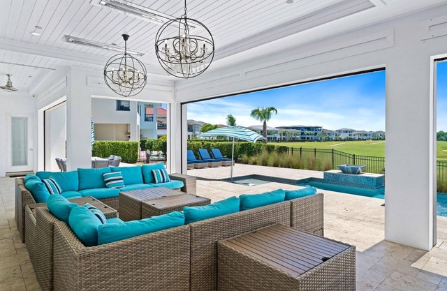 Bountiful Bear's Den Estate With Indoor Spa at Reunion