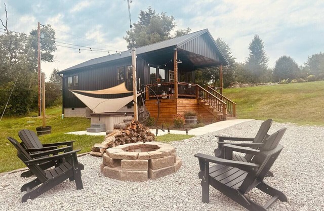 Bourbon Barrel Cottages on Kentucky Bourbon Trail minutes from main distilleries