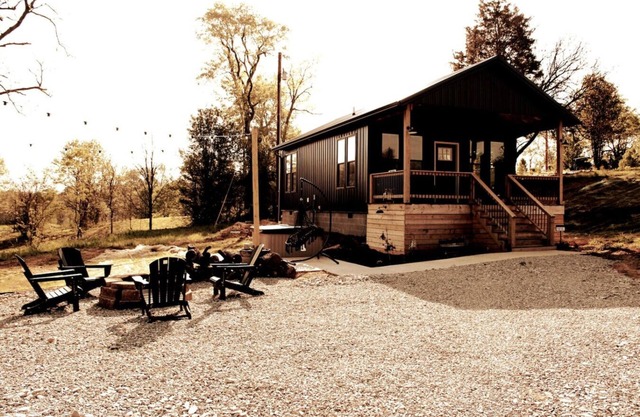 Bourbon Barrel Cottages on Kentucky Bourbon Trail minutes from main distilleries