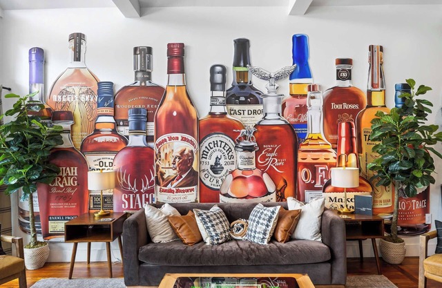 Prime Location for Derby Weekend | Bourbon Themed!