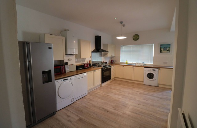 Bournemouth Getaway for 14