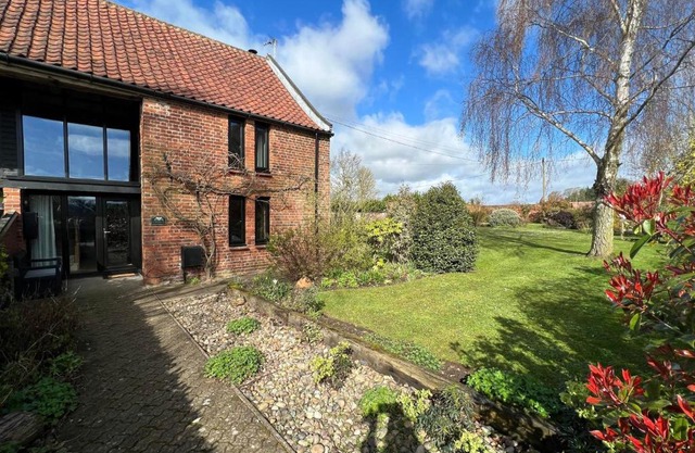 Boutique Barn - Sleeps 4 Parking & Private Garden