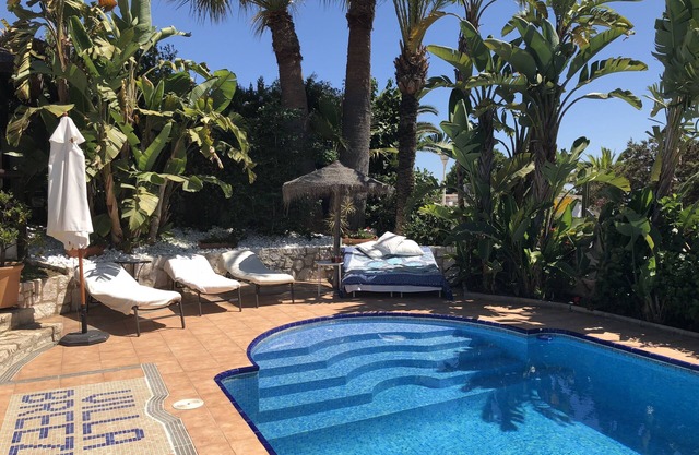 B&B de luxe pour adultes avec piscine extérieure chauffée *, à quelques minutes à pied de la plage
