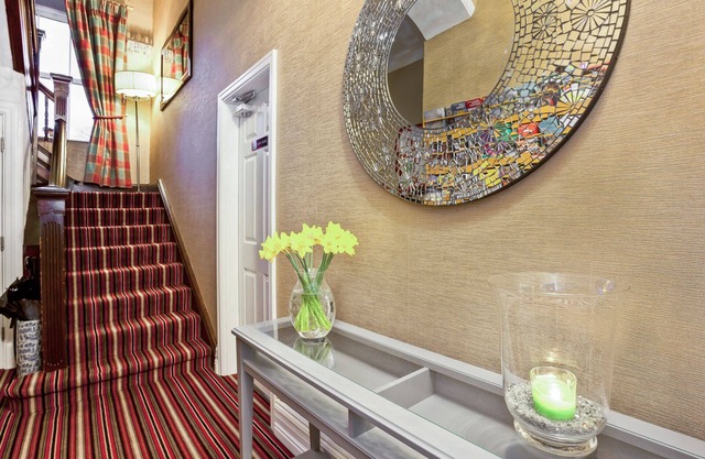 Bowness Bay Suites - Adults only