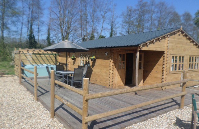 'Bramble Lodge' Littlebourne Canterbury (bain à remous)